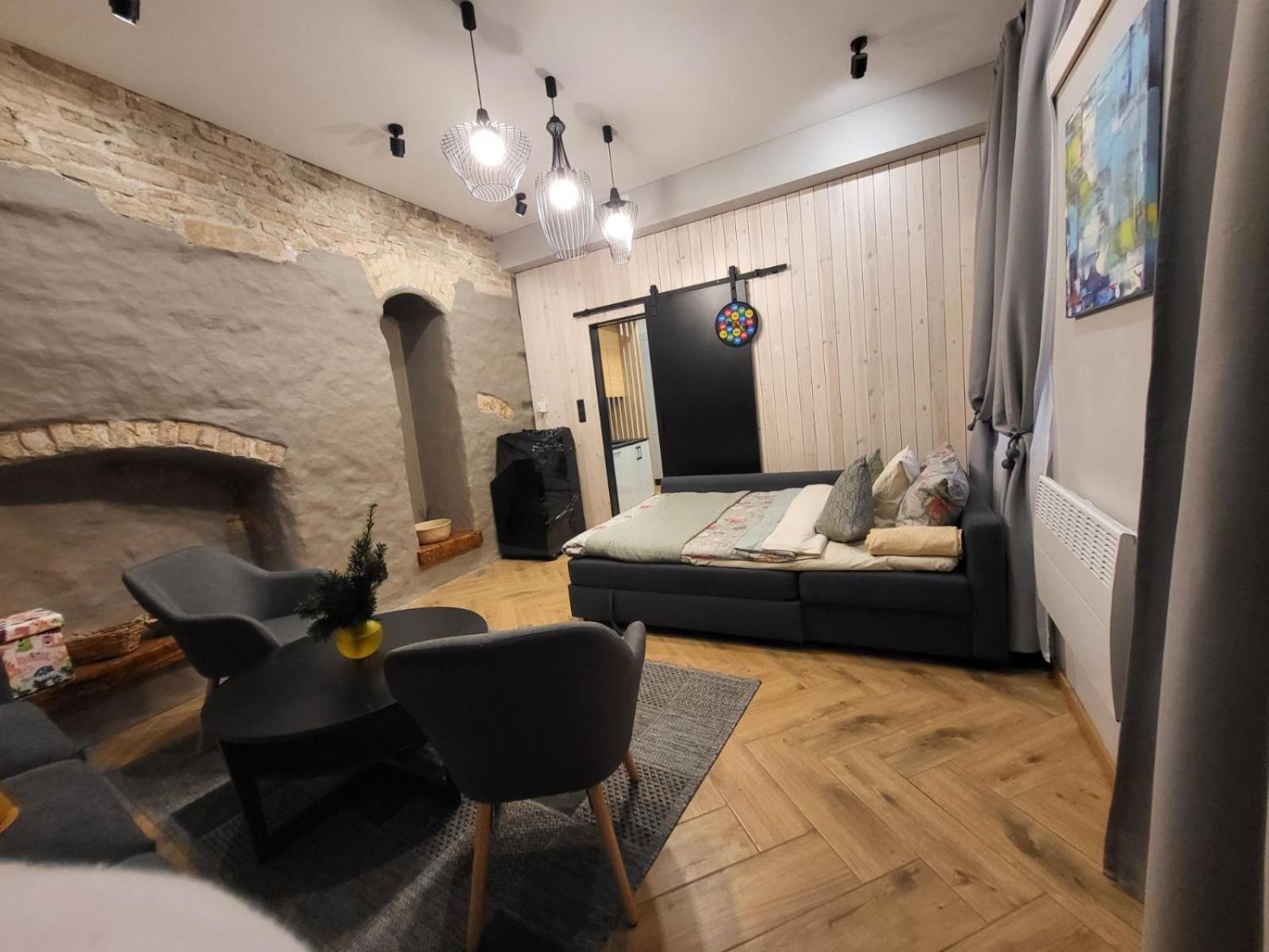 Cosy And Authentic Apartment In Vilnius Old Town Exterior photo